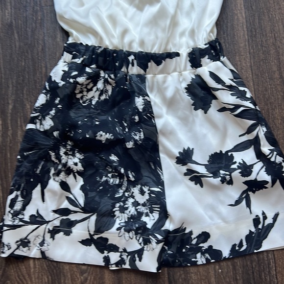 GRACE Playsuit - Picture 3 of 9